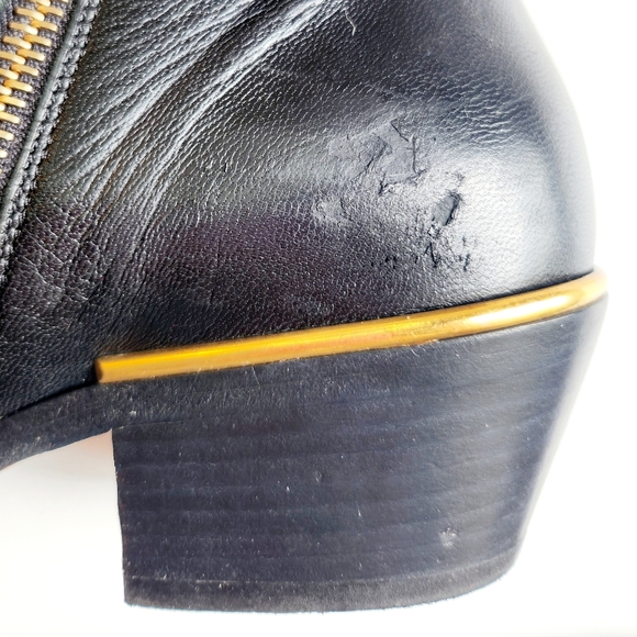 Chloé Women's Black Leather Susanna Pointed-Toe Studded Booties Boots Size 37 - Picture 8 of 16